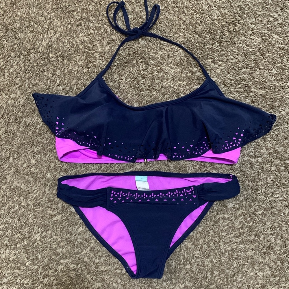 HOT WATER Laser Cut 2 piece woman bikini padded bra woman size M & L